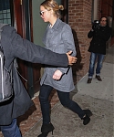 December_16_-_Returning_to_her_Tribeca_hotel_in_New_York_282529.jpg
