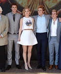 GROUP_May_17_-__Mockingjay_Part_1__photocall_at_Cannes_in_France_284629.jpg