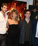 Group_May_18_-_The_Hunger_Games_Catching_Fire_photocall_28729.jpg