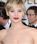 HQ_71st_Annual_Golden_Globe_Awards_-_Red_Carpet_2811329.jpg