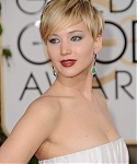 HQ_71st_Annual_Golden_Globe_Awards_-_Red_Carpet_2811429.jpg