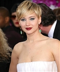 HQ_71st_Annual_Golden_Globe_Awards_-_Red_Carpet_2818529.jpg