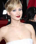 HQ_71st_Annual_Golden_Globe_Awards_-_Red_Carpet_289829.jpg