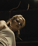House_at_the_End_of_the_Street__28149229.jpg