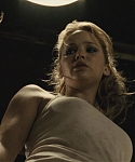 House_at_the_End_of_the_Street__28149629.jpg