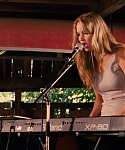 House_at_the_End_of_the_Street__2886529.jpg