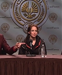 Hunger_Games_Press_Conference_-_Saturday_Night_Live__2819129.jpg