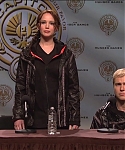 Hunger_Games_Press_Conference_-_Saturday_Night_Live__2828029.jpg