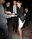 January_11_-_Dinner_at_the_Skylight_Gardens_restaurant_and_signs_autographs_for_fans_in_Los_Ang_28729.jpg