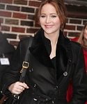 January_15_-_Jennifer_Lawrence_at_the__Late_Show_With_David_Letterman__in_New_York_City_281629.jpg