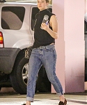 January_27_-_At_a_office_building_to_attend_a_doctor_s_appointment_in_Beverly_Hills_281329.jpg