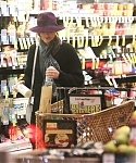 Filename=January_29_-_Jennifer_Lawrence_out_shopping_in_Whole_Foods_28429.JPG
Filesize=5641KiB
Dimensions=3054x2969
Date added=Nov 05, 2013 January_29_-_Jennifer_Lawrence_out_shopping_in_Whole_Foods_28429.JPG