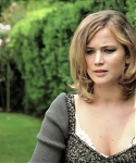 Jennifer_Lawrence_on_The_Hunger_Games_-_Vogue_Diaries_300.jpg