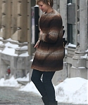 Jennifer_Lawrence_outside_her_hotel_in_Montreal_on_Feb_16th2C_2014_28129.jpg