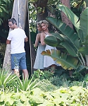 Filename=July_29_-_During_a_Vanity_Fair_photo_shoot_in_the_Hollywood_Hill_282729.JPG
Filesize=1435KiB
Dimensions=953x1233
Date added=Aug 11, 2014 July_29_-_During_a_Vanity_Fair_photo_shoot_in_the_Hollywood_Hill_282729.JPG