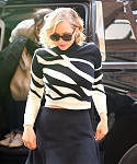 March_21_-_Arriving_at_Christian_Dior_boutique_in_NY_281229.jpg