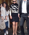 March_21_-_Leaving_Christian_Dior_boutique_in_NY_281129.jpg