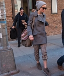 March_22_-_Leaving_her_hotel_in_NYC_28929.jpg