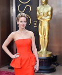 March_2_-_At_the_86th_Academy_Awards_in_L_A_5BArrivals5D_28129~1.jpg