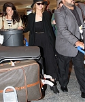 May_12_-_Jennifer_Lawrence_leaving_the_Airport_in_Montreal_281229.jpg