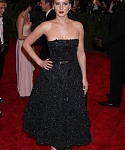 May_6_-_2013_Met_Gala2C_Metropolitan_Museum_of_Art2C_NYC_288929.jpg