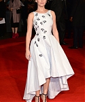 November_10_-__Mockingjay__Part_1__World_Premiere_in_London_2828229.jpg
