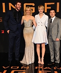 November_12_-_The_Hunger_Games_Catching_Fire_Berlin_Premiere_2812429.jpg