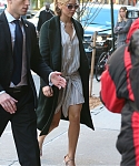 November_13_-_Arriving_back_at_her_hotel_in_New_York_281129.jpg