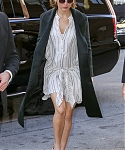 November_13_-_Arriving_back_at_her_hotel_in_New_York_281529.JPG
