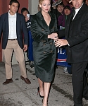 November_13_-_Signing_autographs_after_exiting_The_Colbert_Report_in_New_York_28629.jpg
