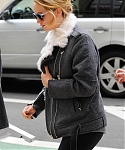 November_16_-_Arriving_at_Soul_Cycle_Gym_in_New_York_City_284529.jpg