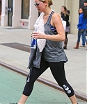 November_16_-_Leaving_Soul_Cycle_Gym_in_New_York_281129.jpg