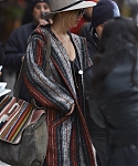 November_16_-_Leaving_her_hotel_in_New_York_2810429.jpg