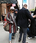 November_16_-_Leaving_her_hotel_in_New_York_281829.jpg