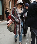 November_16_-_Leaving_her_hotel_in_New_York_282029.jpg