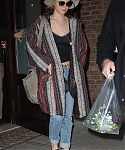 November_16_-_Leaving_her_hotel_in_New_York_283229.JPG