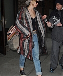 November_16_-_Leaving_her_hotel_in_New_York_283629.JPG