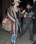 November_16_-_Leaving_her_hotel_in_New_York_283829.JPG