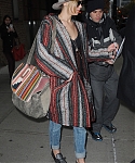 November_16_-_Leaving_her_hotel_in_New_York_286029.jpg