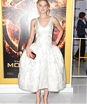November_17_-__Mockingjay_Part_1__Premiere_in_Los_Angeles_2812329.jpg