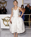 November_17_-__Mockingjay_Part_1__Premiere_in_Los_Angeles_2820629.jpg