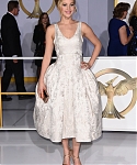 November_17_-__Mockingjay_Part_1__Premiere_in_Los_Angeles_2828829.jpg
