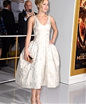 November_17_-__Mockingjay_Part_1__Premiere_in_Los_Angeles_289629~0.jpg