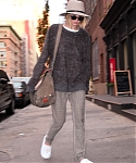 November__11_-_Arriving_at_her_hotel_in_New_York_City_28529.jpg