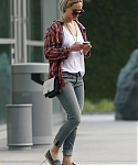 October_22_-_Out_and_about_in_Los_Angeles_281929.jpg