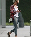 October_22_-_Out_and_about_in_Los_Angeles_282429.jpg