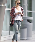 October_22_-_Out_and_about_in_Los_Angeles_282929.jpg