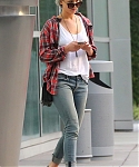 October_22_-_Out_and_about_in_Los_Angeles_284429.jpg