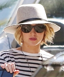 October_24_-_Leaving_a_meeting_in_LA_2811129.jpg