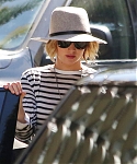 October_24_-_Leaving_a_meeting_in_LA_2811229.jpg